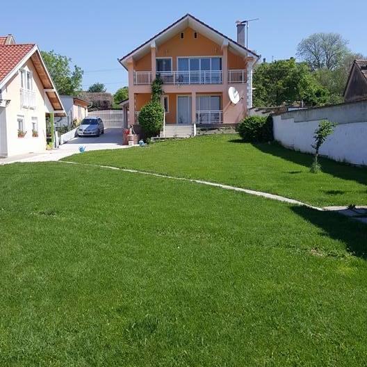 Guesthouse Rebel Deliblát Kültér fotó