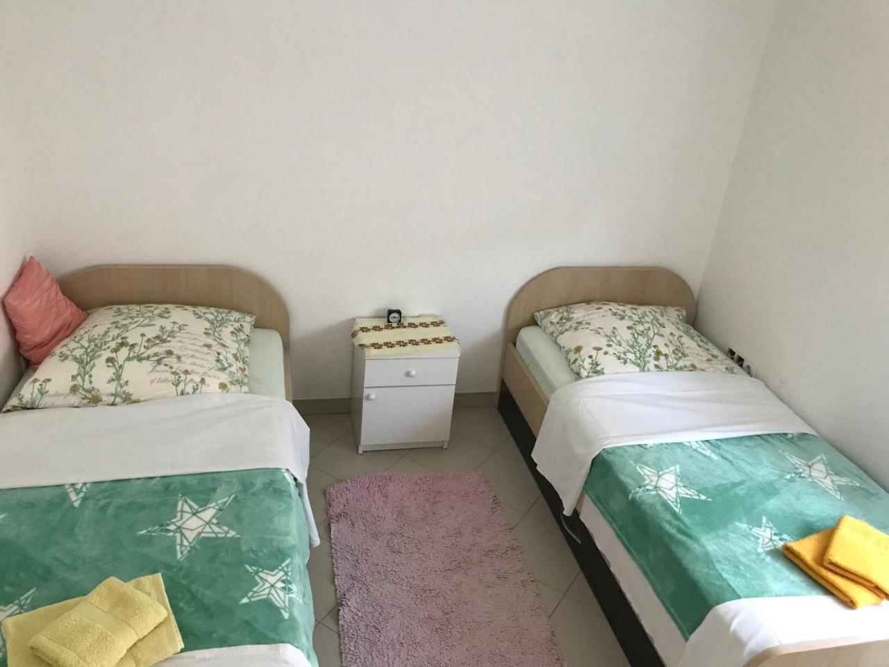 Guesthouse Rebel Deliblát Kültér fotó