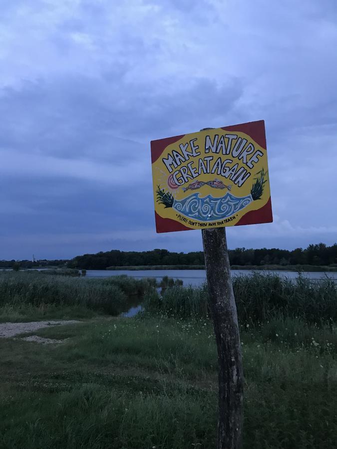 Guesthouse Rebel Deliblát Kültér fotó