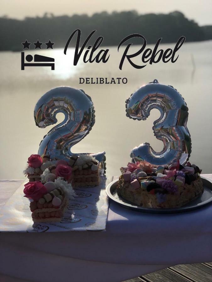 Guesthouse Rebel Deliblát Kültér fotó